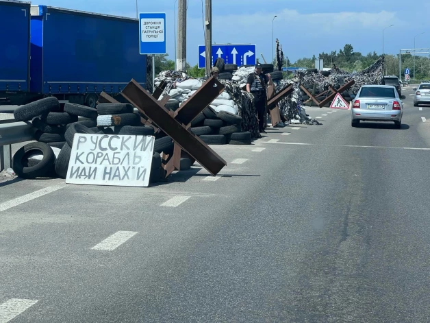   Latvijā netrūkst cilvēku, kuri jau mēnešiem ilgi visos iespējamajos veidos palīdz kara plosītajai Ukrainai.