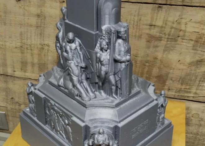 Pats taktilais Brīvības piemineklis būs aptuveni 80 centimetrus augsts, bet viss miniatūrais monuments – 1,66 metrus augsts.