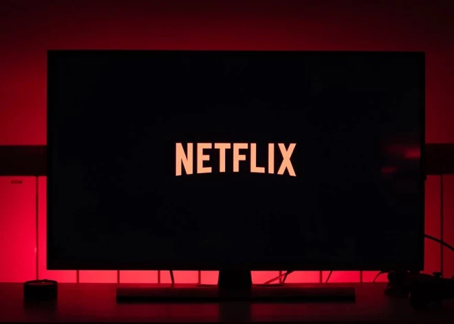 Подписка на Netflix станет дешевле, но в фильмах появится реклама