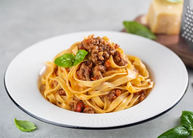 Тальятелле с соусом болоньезе: идеальный ужин, который полюбит вся семья