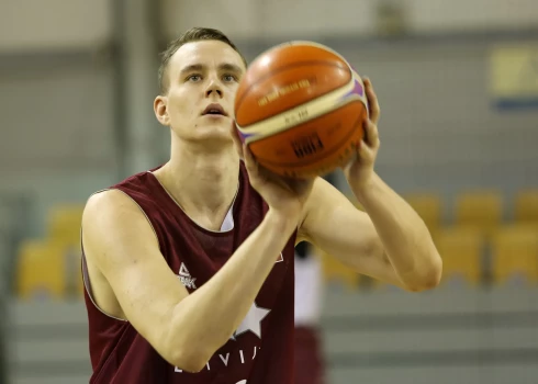 Latvijas vīriešu basketbola valstsvienības spēlētājs Anžejs Pasečņiks.