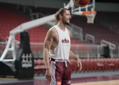 Kaspars Bērziņš Latvijas izlases treniņā.