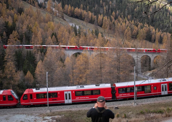 Šveice pārsteidz ar pasaulē garāko vilcienu