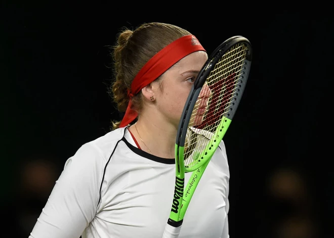 Ostapenko/Marcinkēviča piekāpjas izšķirošajā dubultspēlē; Latvija Kingas kausa duelī zaudē Austrijai