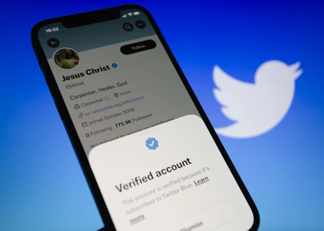 Masks aptur "Twitter" verifikācijas zīmes piešķiršanu jauniem kontiem