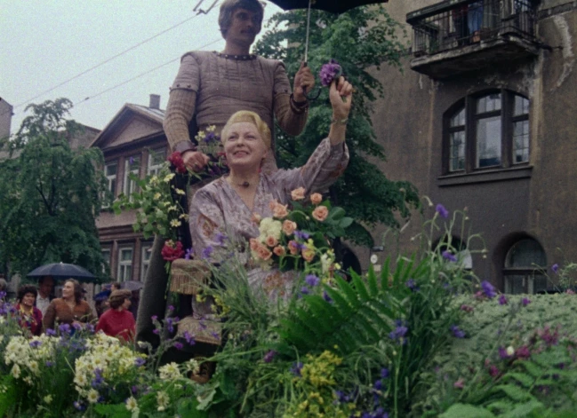 Kadrs no Rolanda Kalniņa filmas "Saruna ar karalieni".