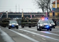 Latvijas un sabiedroto bruņoto spēku militārajā parādē  piedalīsies Ukrainas karoga grupa 