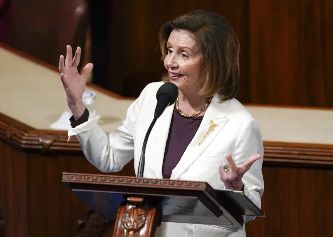 Pelosi janvārī atkāpsies no Pārstāvju palātas spīkeres amata