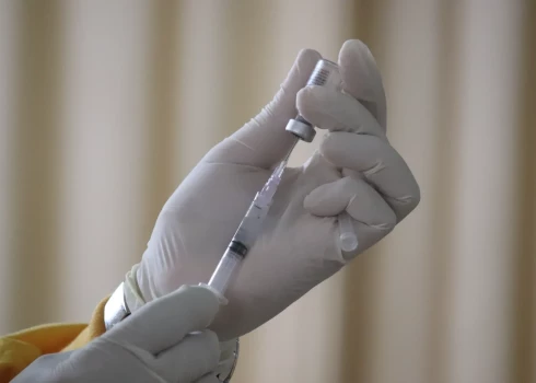 Latvijā pret pērtiķu bakām vakcinējušās pirmās personas