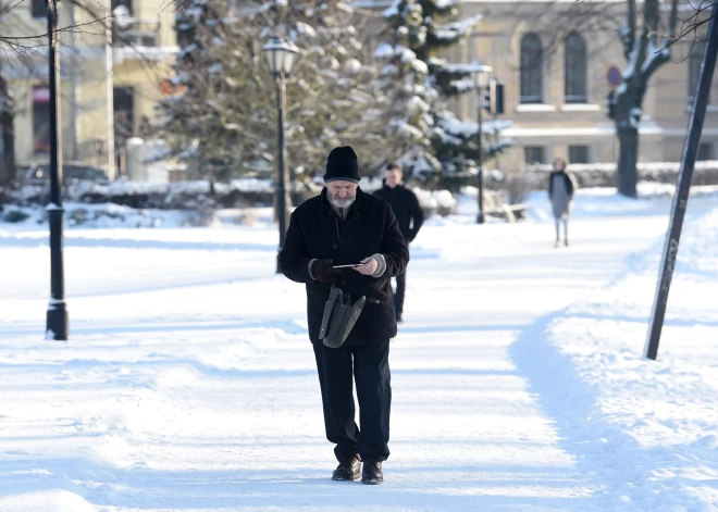 Aptauja: Rīgas iedzīvotāji ar dzīvi pilsētā ir mazāk apmierināti nekā trīs iepriekšējos gados