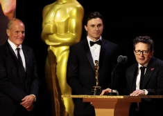 Первые признаки болезни Паркинсона проявились у актера в 1991 году - тогда Фоксу было 30 лет