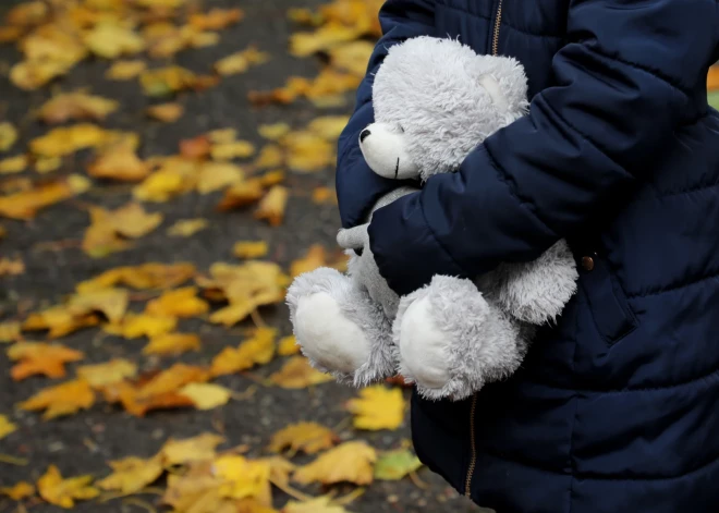 Число жертв сексуального насилия среди несовершеннолетних в Латвии растет: родителей призывают защитить своих детей