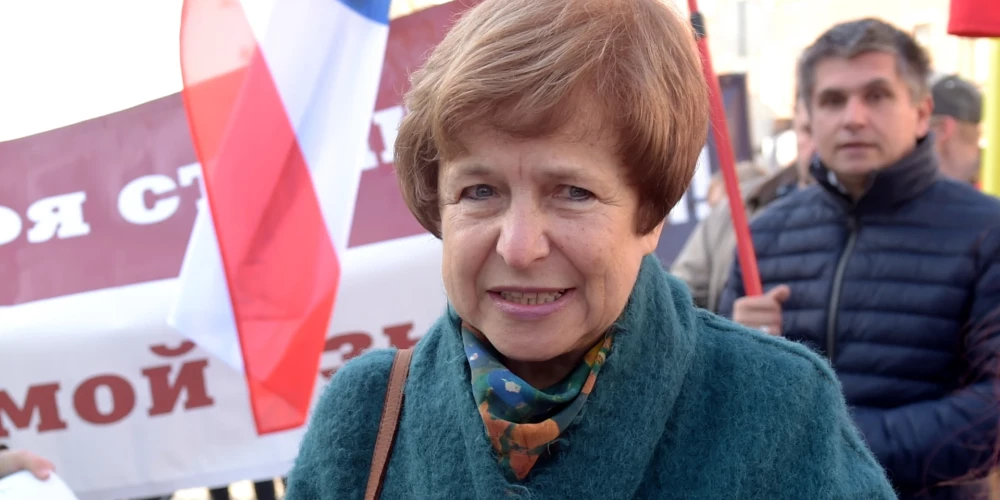 Šī arī ir kārtējā reize, kad Latvija ir vienīgā no Baltijas valstīm, kuras balss EP izskan par labu Krievijai.