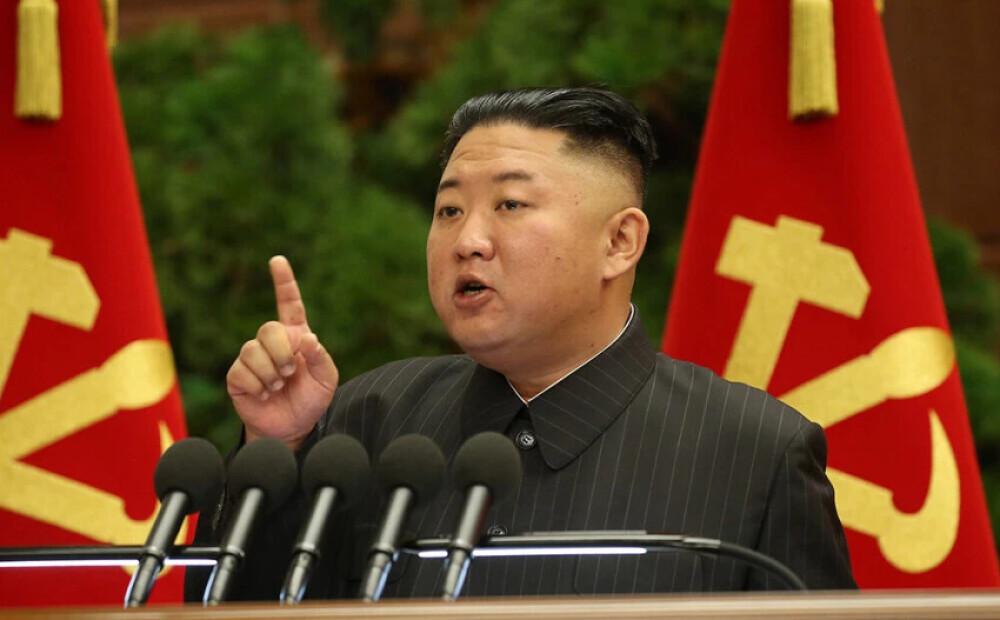 Kima Čenuna māsa Dienvidkorejas varas iestādes publiski nodēvējusi par “idiotiem”