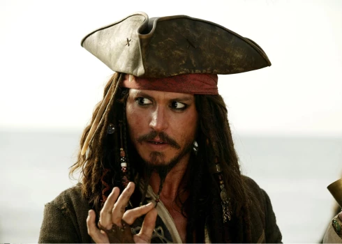 Džonijs Deps atgriezīsies “Karību jūras pirātos”, lai piedalītos slepenā jaunā projektā
