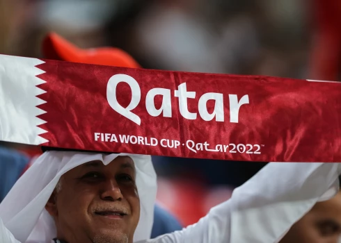 Смерти, махинации, ЛГБТ и пиво: главные скандалы чемпионата мира по футболу в Катаре