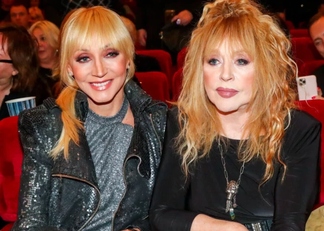 "Спасибо судьбе": Орбакайте поздравила Пугачеву в День матери