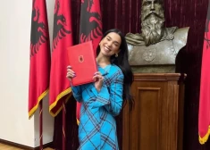 Angļu popzvaigznei Dua Lipai piešķirta Albānijas pilsonība