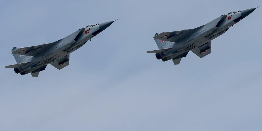 Ukrainas spēki notriekuši Krievijas kara lidmašīnas Su-24 un Su-25