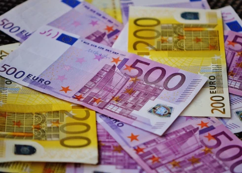 Rosina apsūdzēt septiņus cilvēkus par 144 miljonu eiro legalizēšanu 