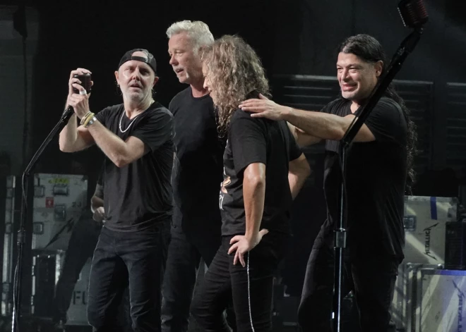 “Metallica” paziņo par jauno albumu un gaidāmo pasaules turneju