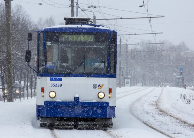 No jaunā gada izmaiņas tiem, kas izmanto Rīgas sabiedrisko transportu. Kas mainās, kas jāzina?