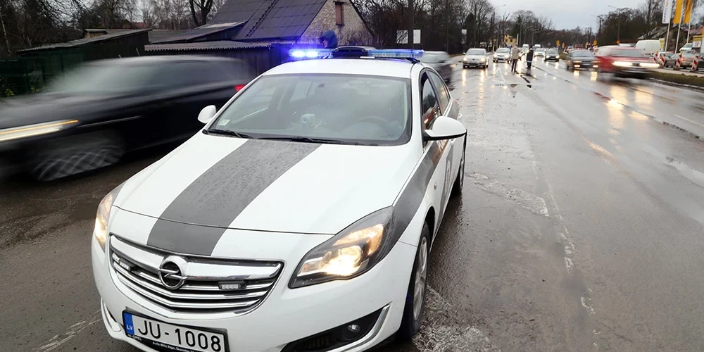CSDD ar policiju uz Latvijas ceļiem īsteno transportlīdzekļu tehnisko kontroli