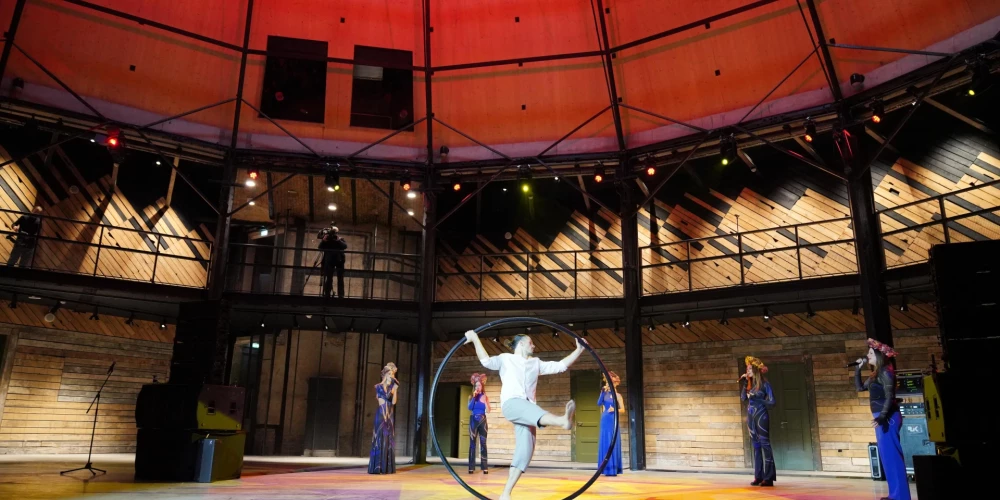 Jau vēstīts, ka novembra sākumā ekspluatācijā nodota Rīgas cirka vēsturiskā ēka Merķeļa ielā 4, Rīgā.