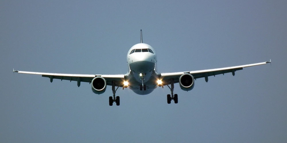 Satiksmes ministrija izsniedz licenci jaunai Latvijā reģistrētai aviokompānijai