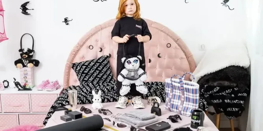 Роковые игрушки. Компанию Balenciaga обвиняют в оправдании педофилии