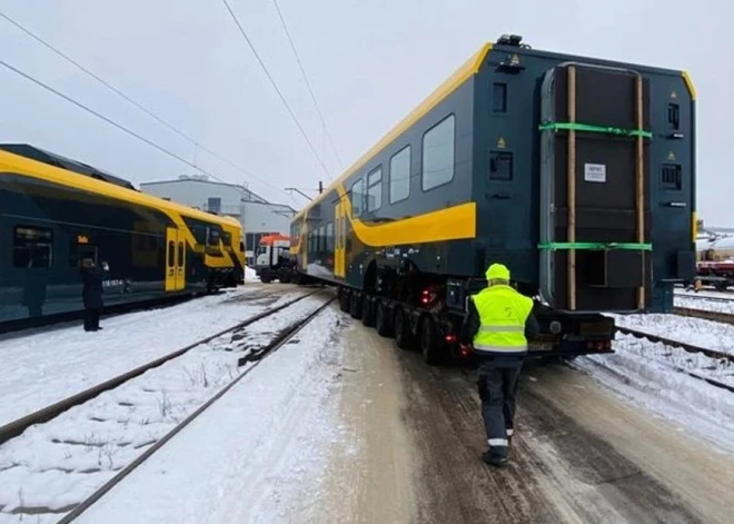 "Pasažieru vilcienam" sāk trūkt 6 vagonu elektrovilcienu sastāvi, tāpēc reisi var būt ļoti piepildīti