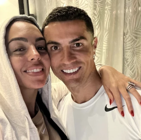 Džordžīna Rodrigesa ar Krištianu Ronaldu.