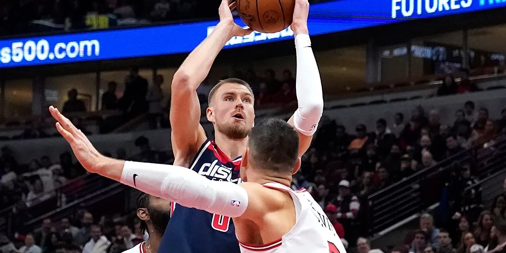 Kristaps Porziņģis ar 28 punktiem bija rezultatīvākais "Wizards" spēlētājs.