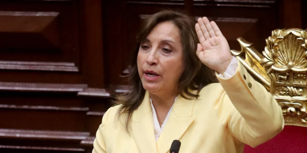 Дина Болуарте - первая женщина-президент в истории Перу