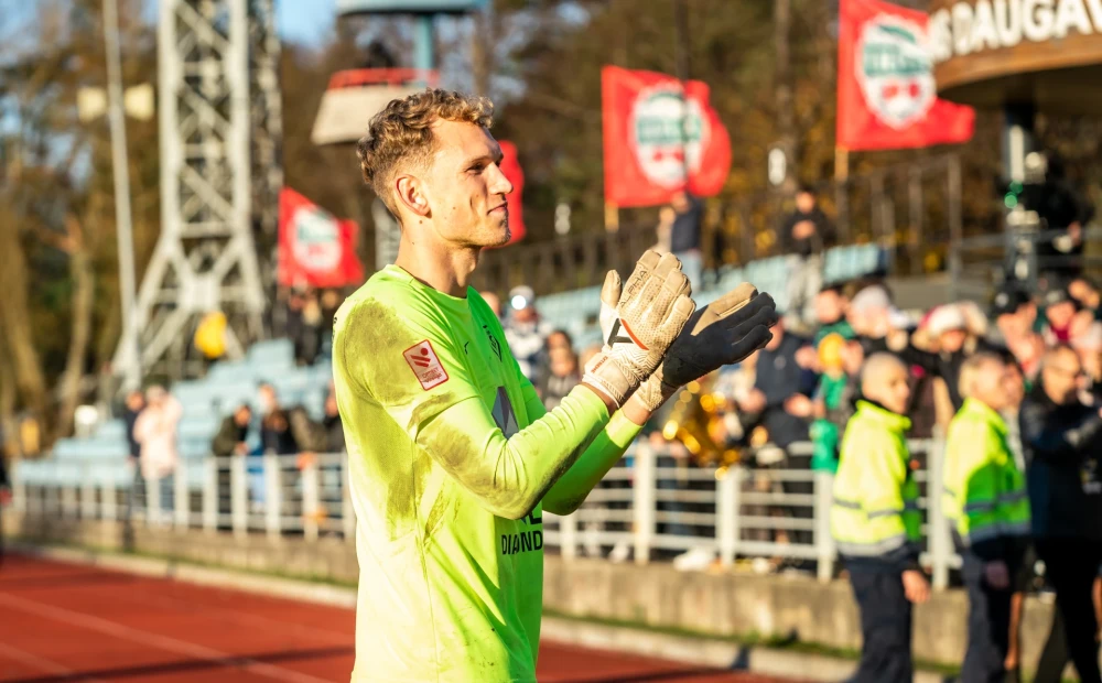 Latvian goalkeeper “Valmieras” Matrevics moves to FC “Riga”