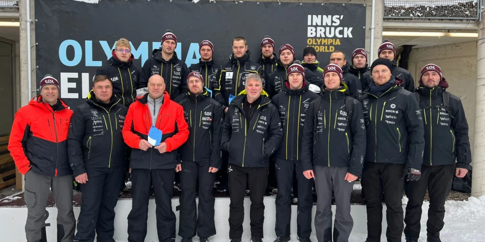 Latvijas komanda Insbrukā.