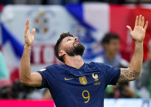 Francijas futbolisti uzvar Angliju un nodrošina vietu Pasaules kausa pusfinālā