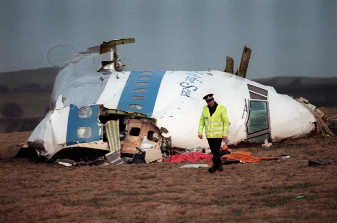 1988.gada 21.decembrī virs Lokerbijas Skotijā tika uzspridzināta lidsabiedrības "Pan Am" lidmašīna