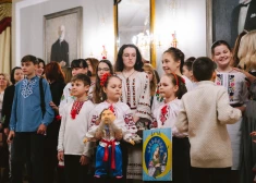 FOTO: Rīgas pilī viesojas Ukrainas lielākās bērnu slimnīcas pacienti