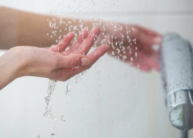 Микробиолог: почти 100% домов в крупных городах Латвии заражены легионеллой