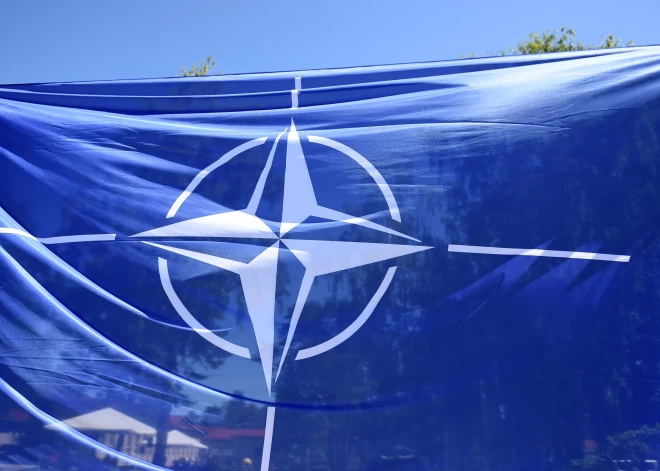 NATO vienojas palielināt 2023. gada budžetu