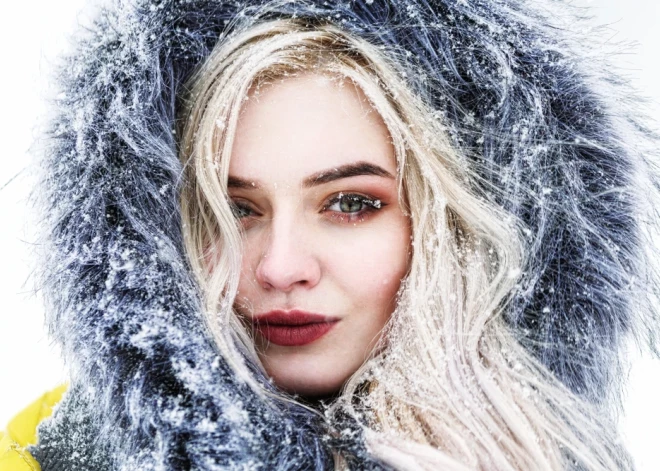 Krēms uz sejas jāklāj vismaz 30 minūtes, pirms dodies ārā - un citi vienkārši skaistuma padomi ziemā