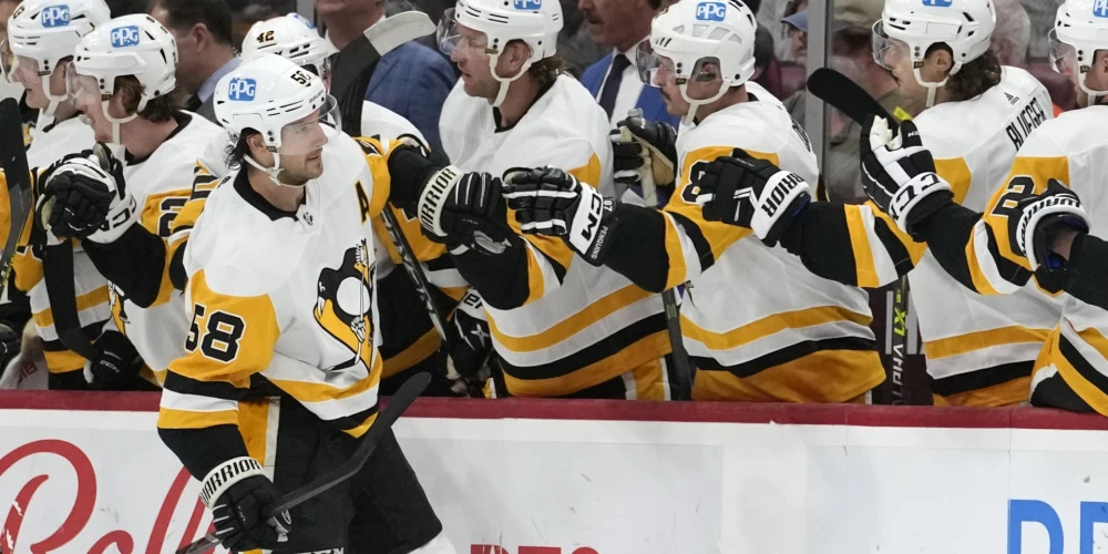 Pitsburgas komanda viesos ar 4:2 pārspēja Floridas "Panthers" kmandu.