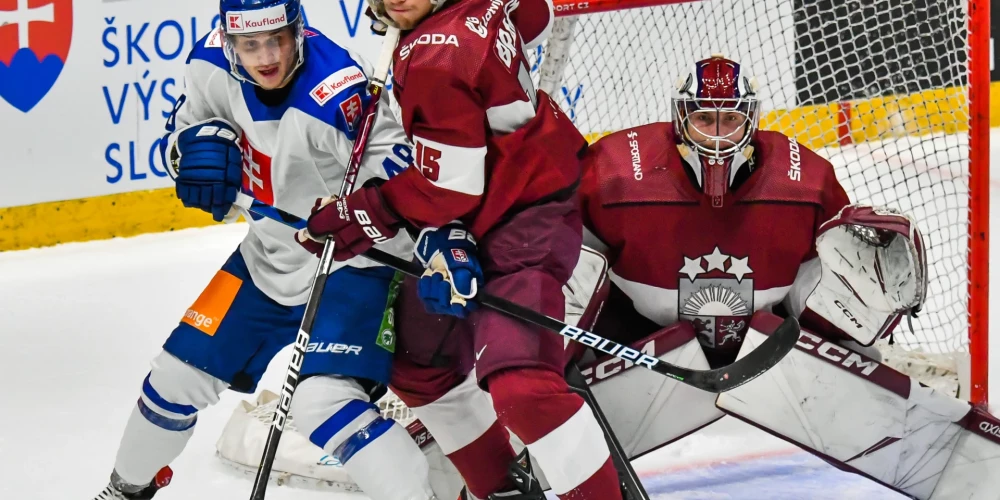 Latvijas hokeja izlase pārbaudes turnīru Slovākijā noslēdz ar pārliecinošu zaudējumu mājiniekiem