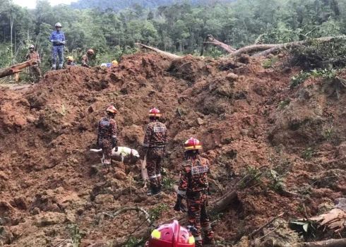 Zemes nogruvumā Malaizijā 24 bojāgājušie