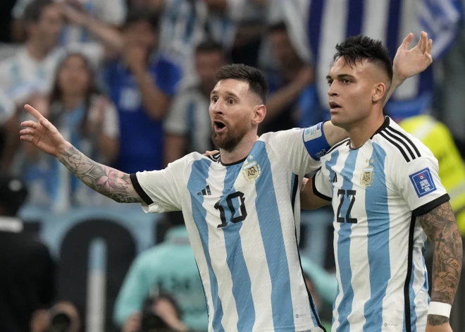 Izcilā futbola trillerī Argentīna un Mesi tiek pie Pasaules kausa