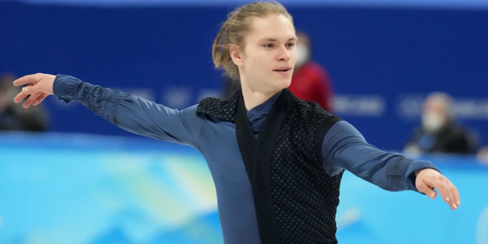 Vasiļjevs uzvar Latvijas čempionātā daiļslidošanā; Stepčenko pārspēj Kučvaļsku