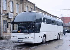 Autobusu vadītāju trūkuma dēļ atcelti vairāki autobusa reisi.