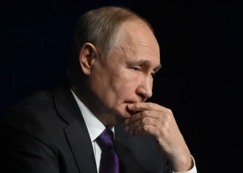 Britu izlūkdienesti skaidro, kāpēc Putins organizējis tikšanos ar ģenerāļiem
