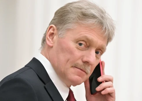 Putina runasvīrs Dimitrijs Peskovs.